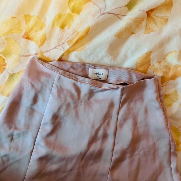 aritzia wilfred midi skirt - pastel pink midi skirt with slit (00) - Picture 4 of 5